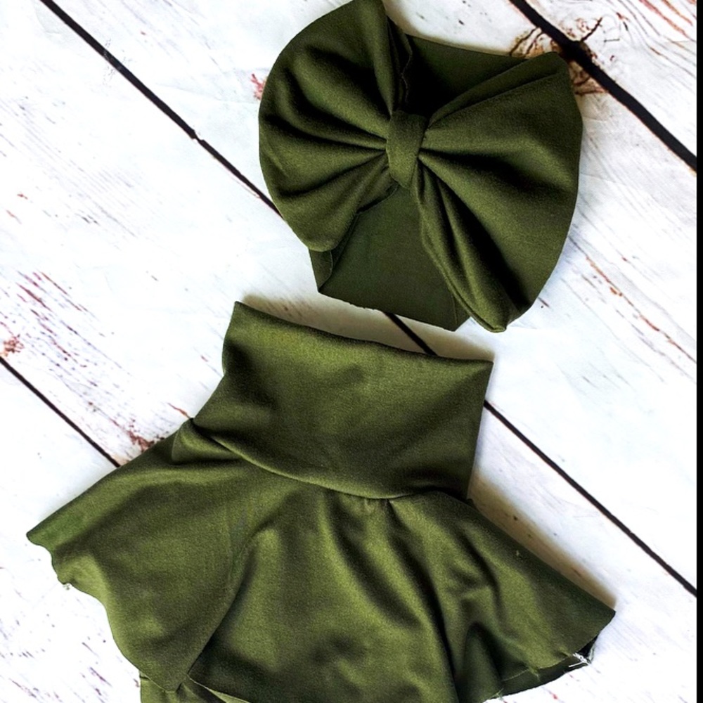 Handmade baby bow and pants premie -12 mon…